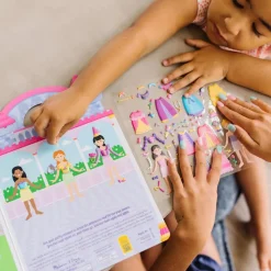 Melissa & Doug Aktivitetsbog med klistermærker - Prinsesser| Legetøj Til Ferien|Tegne- & Malegrej