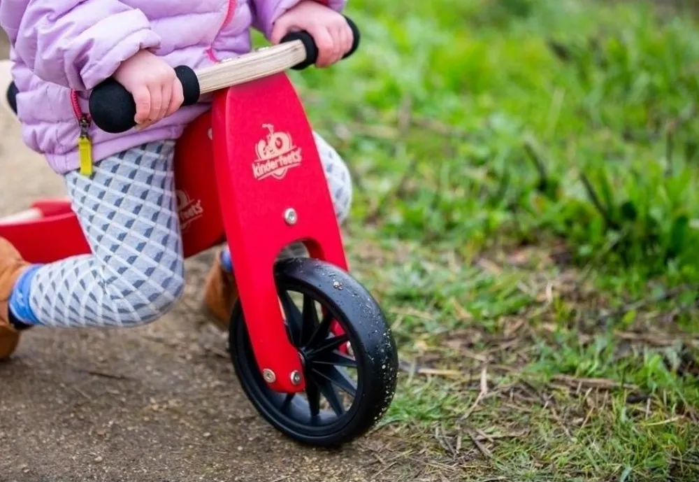 Kinderfeets Løbecykel - Tiny Tot 2-i-1, Rød| Løbecykler|Babylegetøj