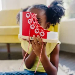 Melissa & Doug Snørebåndsstøvle| Hjælpemidler