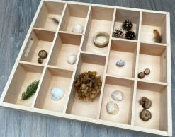tickit® Sorteringsbakke af træ, 14 rum| Trælegetøj|Montessori